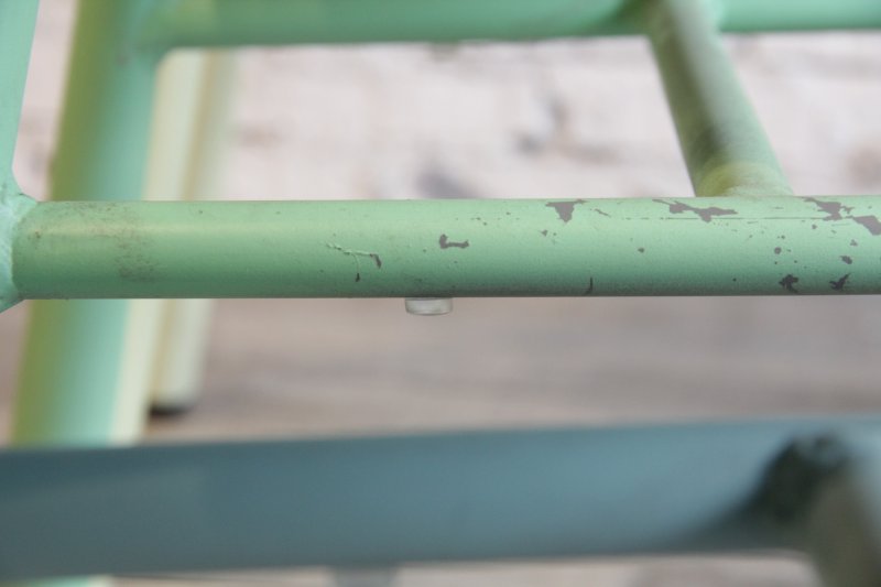 Chaise à BARREAUX vintage aluminium - vert vieilli