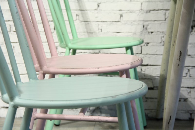 Chaise à BARREAUX vintage aluminium - vert vieilli